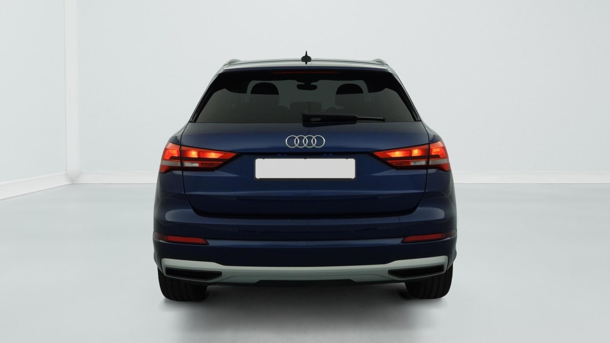 Audi Q3 - Image 6