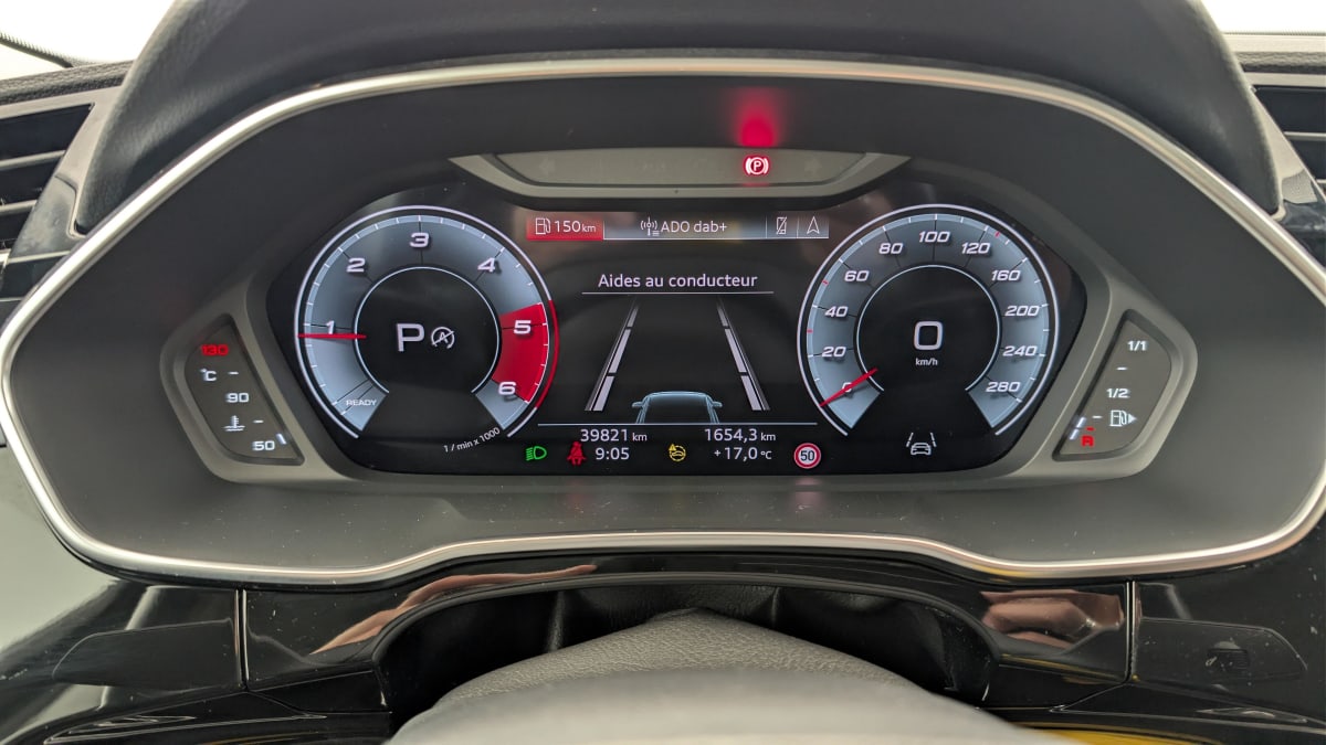 Audi Q3 - Image 25