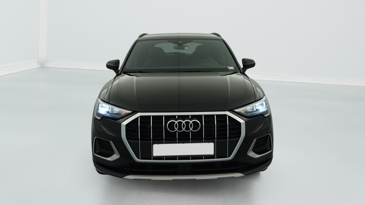 Audi Q3 - Image 2