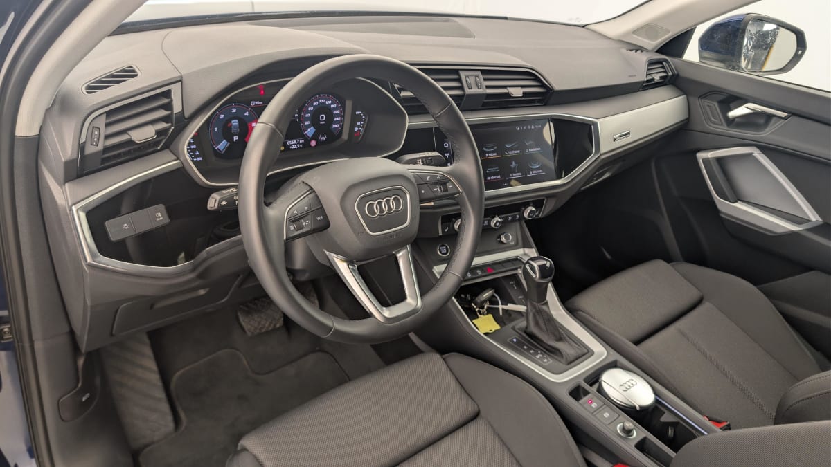 Audi Q3 - Image 15