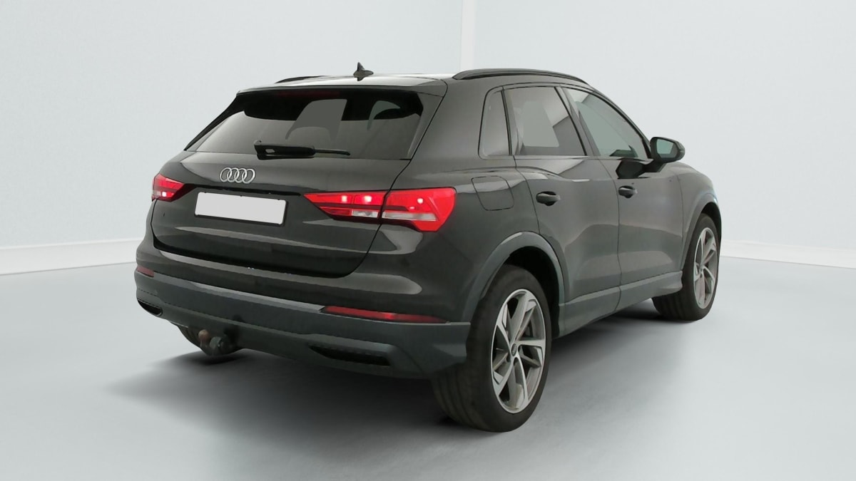 Audi Q3 - Image 7