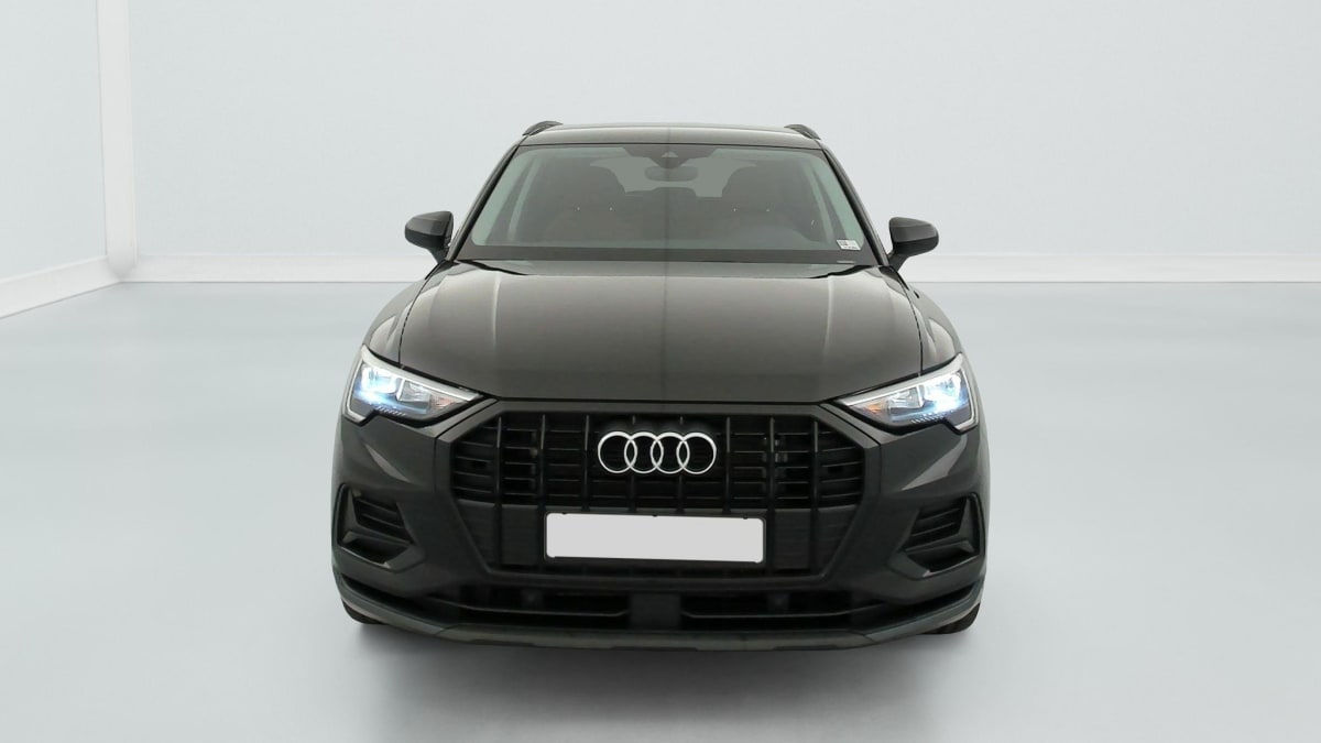 Audi Q3 - Image 2