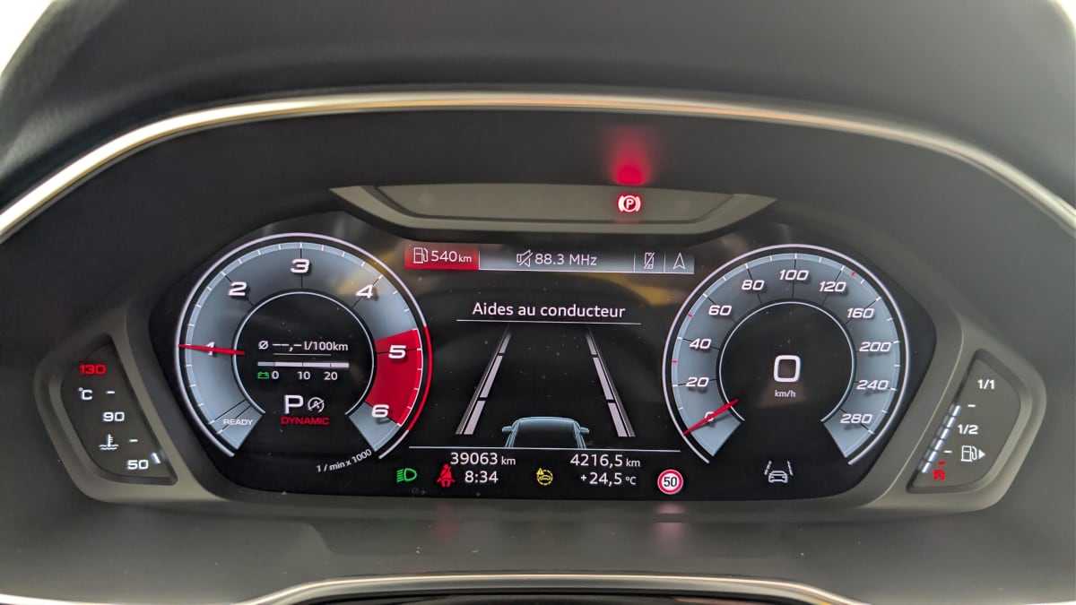 Audi Q3 - Image 26