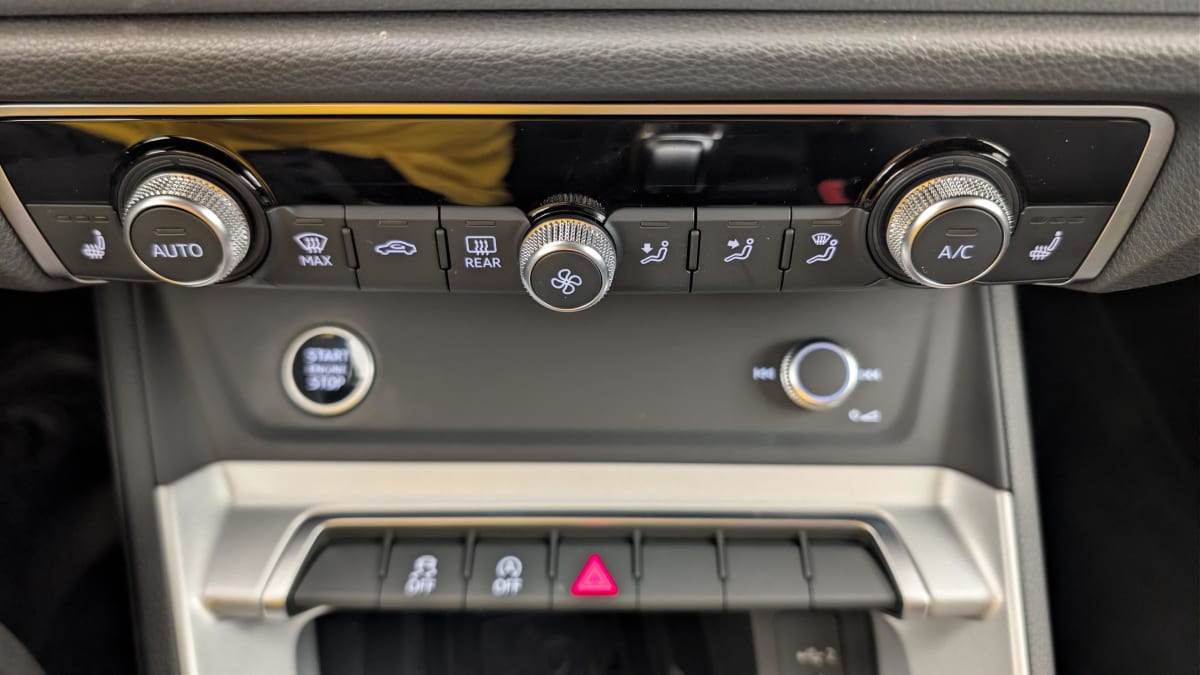 Audi Q3 - Image 19