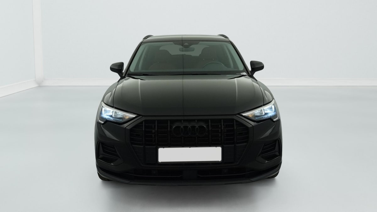 Audi Q3 - Image 2