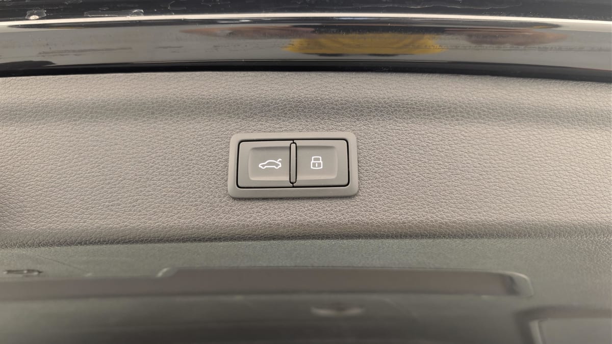 Audi Q3 - Image 23