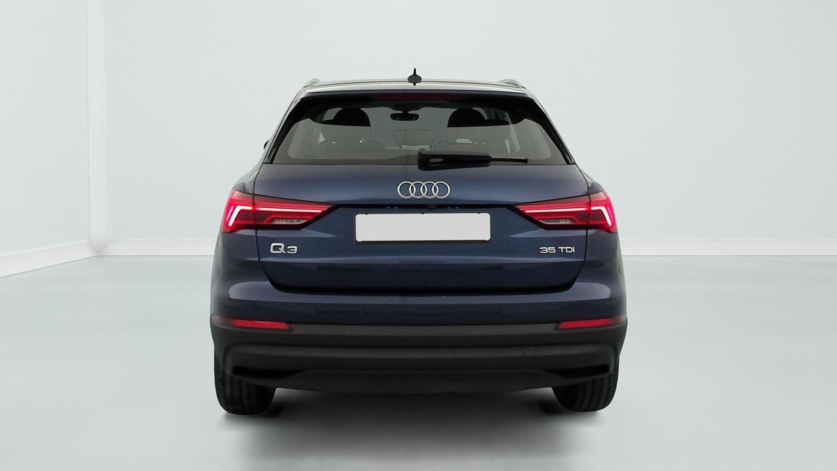 Audi Q3 - Image 6