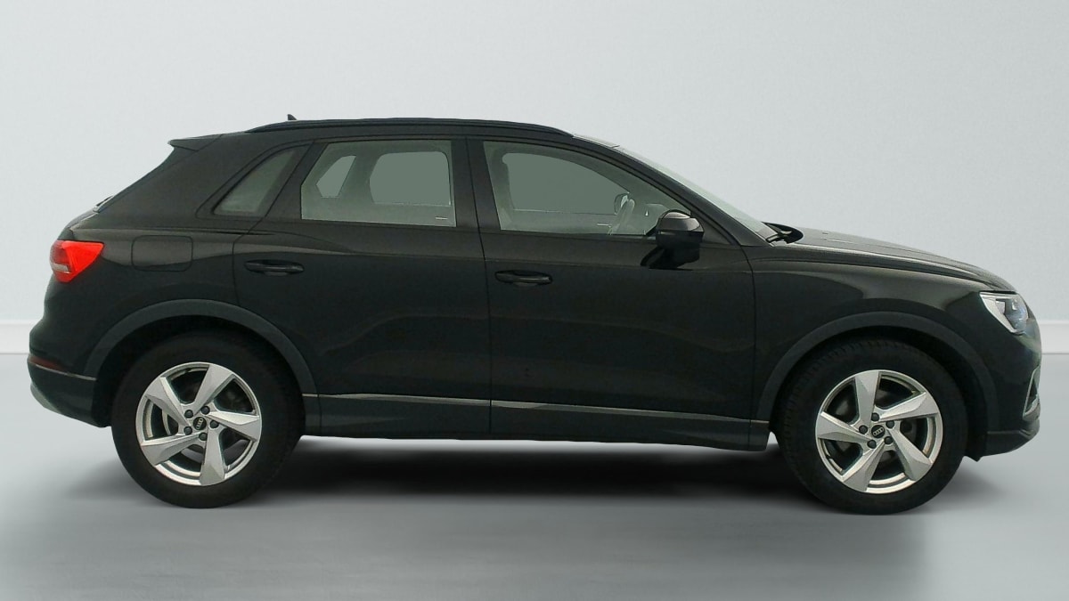 Audi Q3 - Image 8