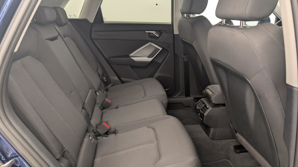 Audi Q3 - Image 10