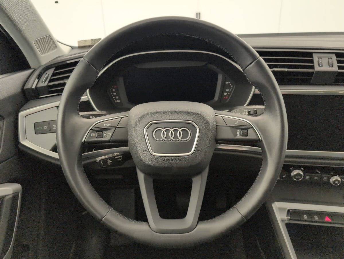 Audi Q3 - Image 14