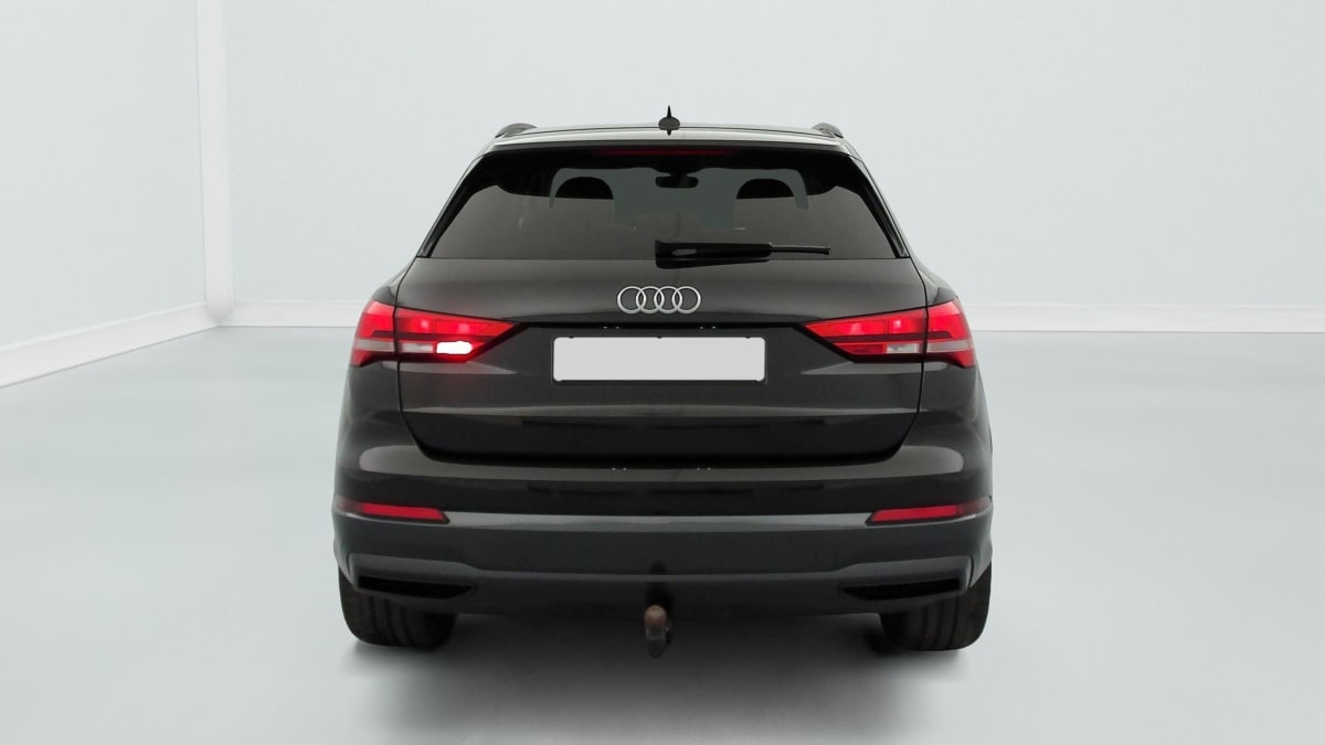 Audi Q3 - Image 6