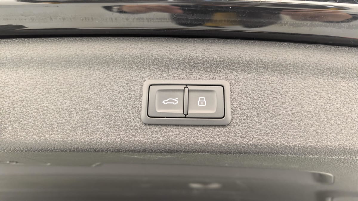 Audi Q3 - Image 22