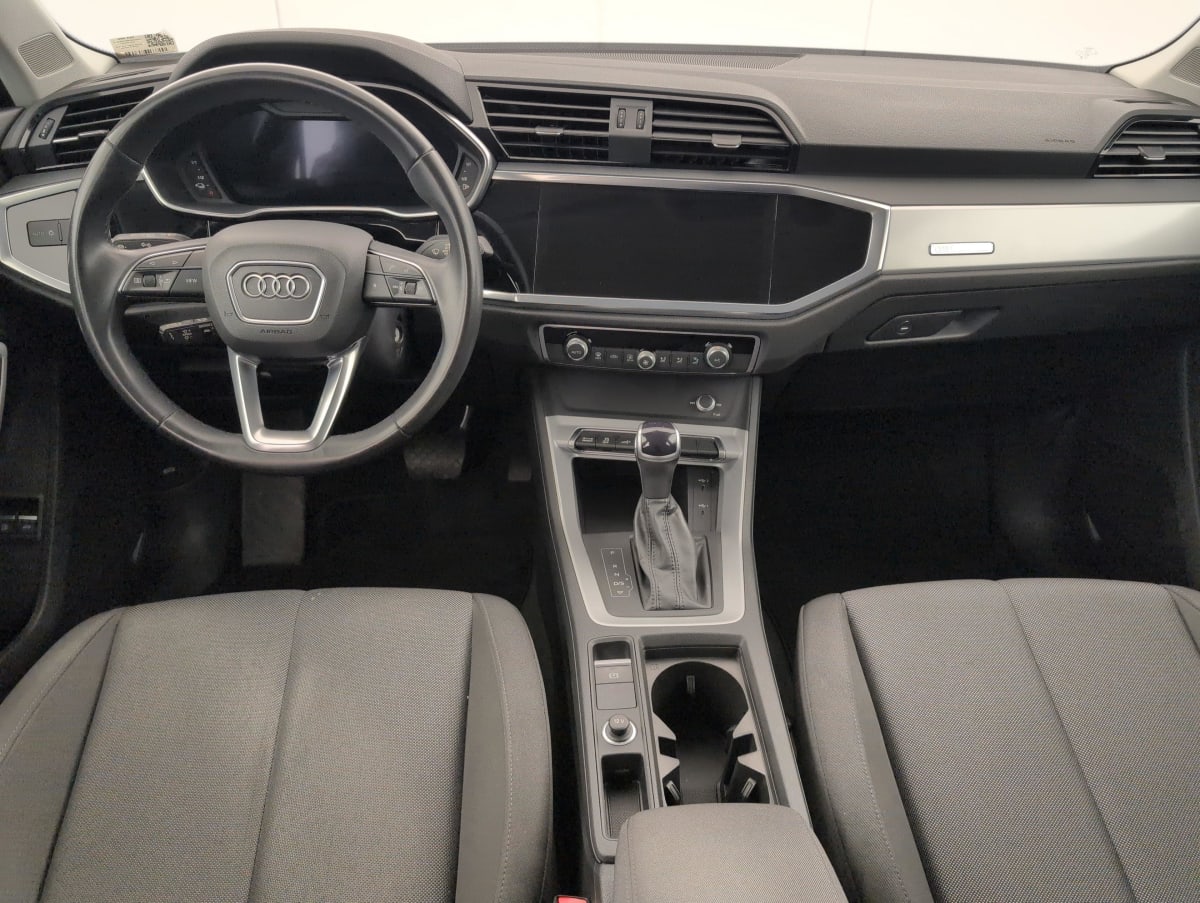 Audi Q3 - Image 13