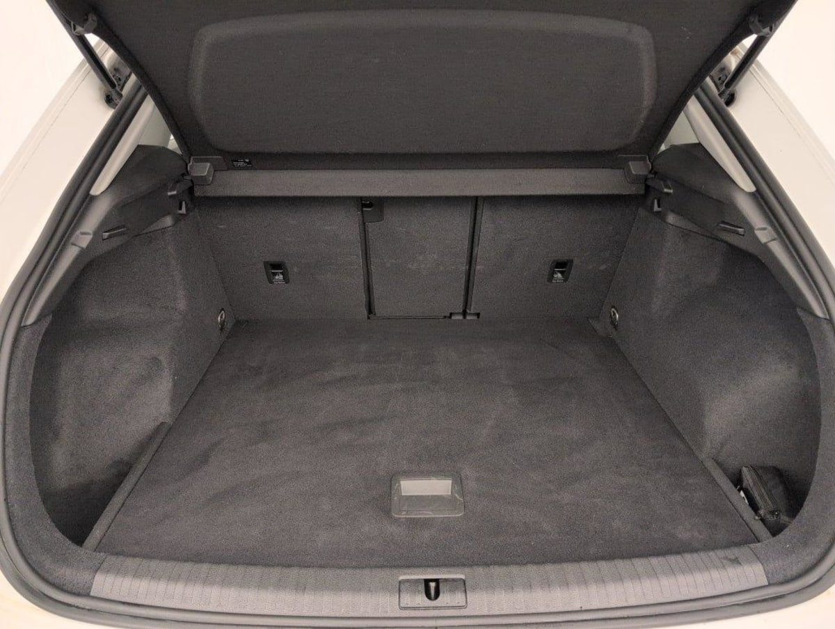 Audi Q3 - Image 12