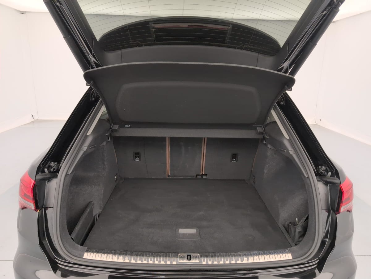 Audi Q3 - Image 11