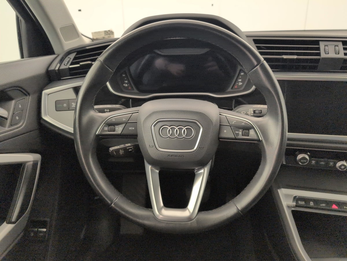 Audi Q3 - Image 21