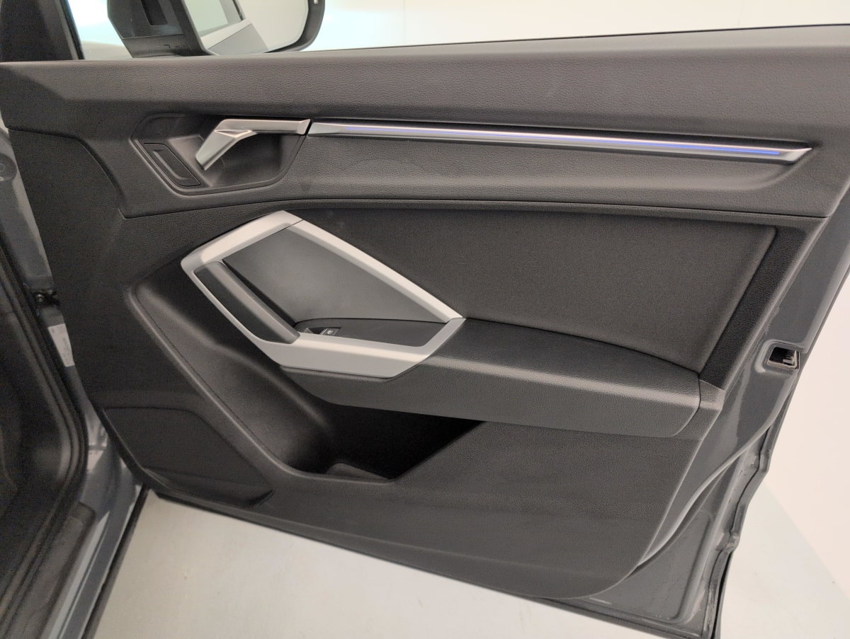Audi Q3 Sportback - Image 12