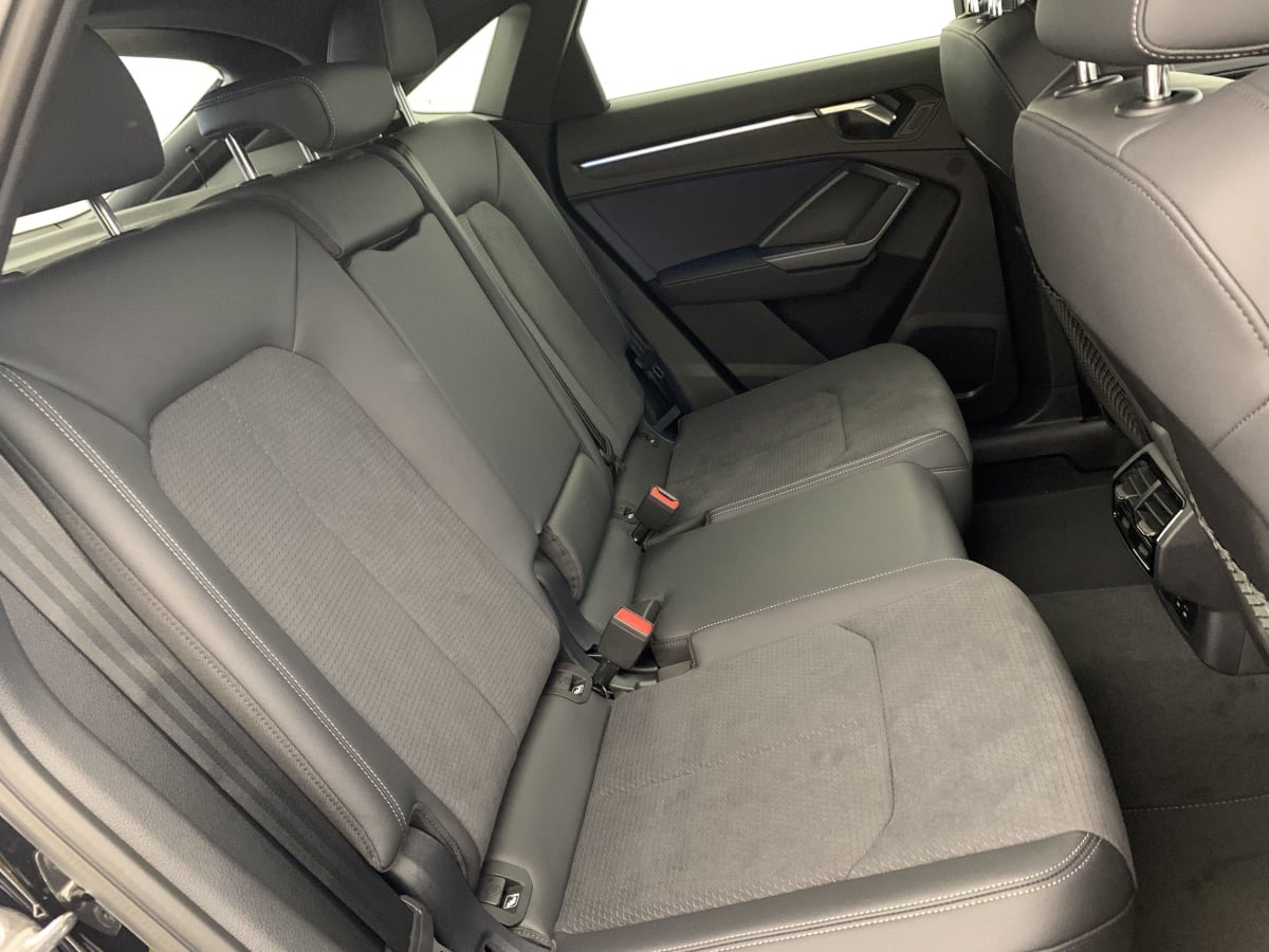 AUDI Q3 SPORTBACK 35 TDI 150 CH S TRONIC 7 BLACK EDITION