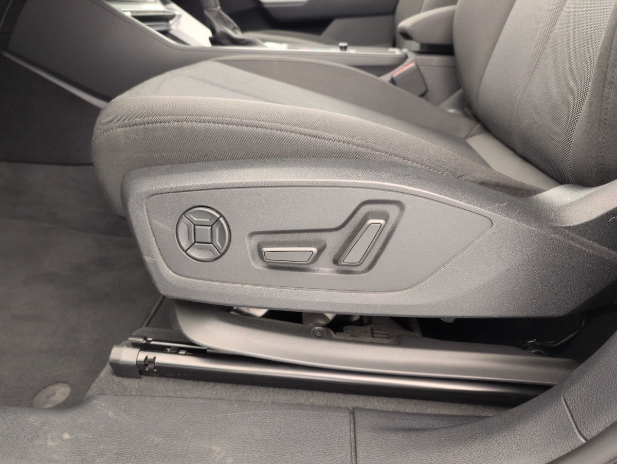 Audi Q3 Sportback - Image 20