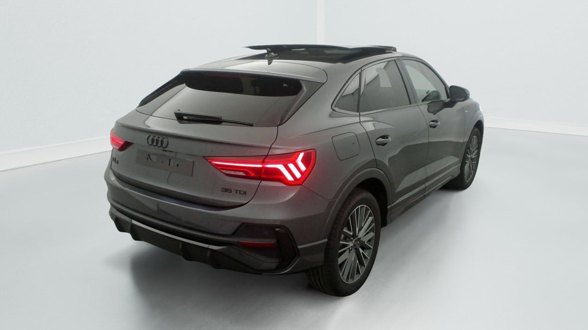 AUDI Q3 SPORTBACK 35 TDI 150 CH S TRONIC 7 S LINE