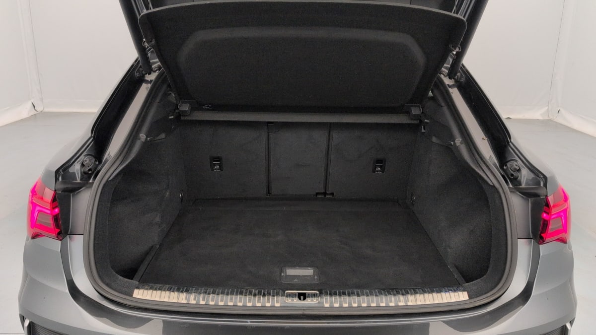Audi Q3 Sportback - Image 11