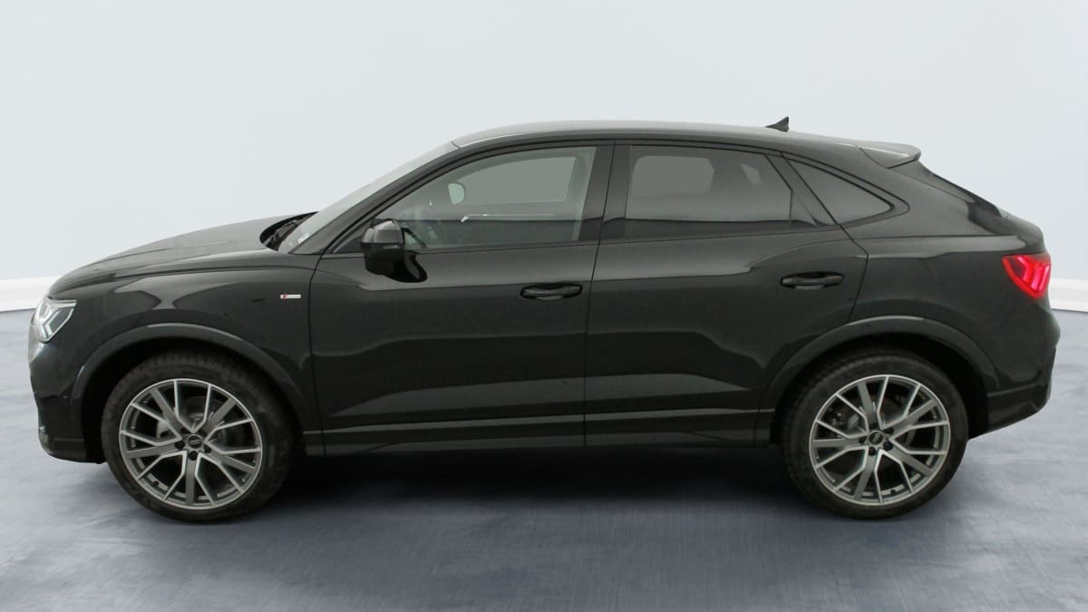 AUDI Q3 SPORTBACK 35 TDI 150 CH S TRONIC 7 BLACK EDITION