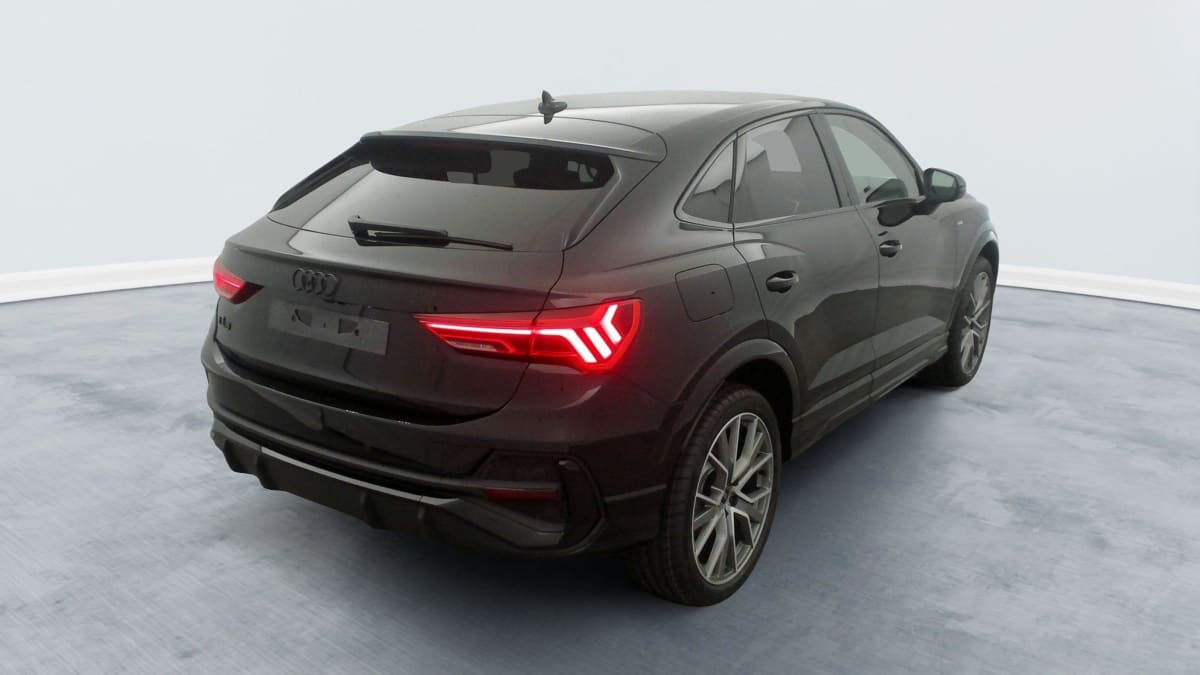 AUDI Q3 SPORTBACK 35 TDI 150 CH S TRONIC 7 BLACK EDITION