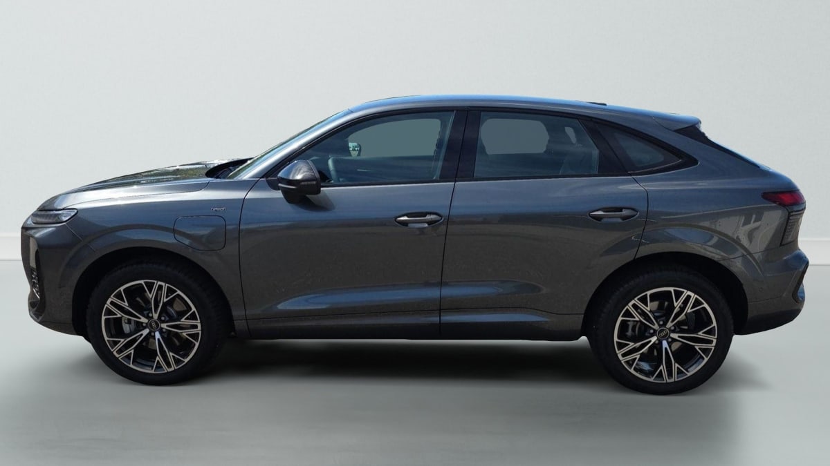 Audi Q3 SPORTBACK HYBRIDE - Image 4