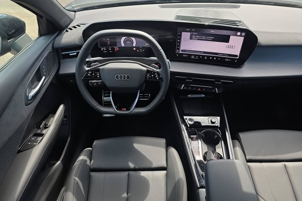 Audi Q3 SPORTBACK HYBRIDE - Image 14