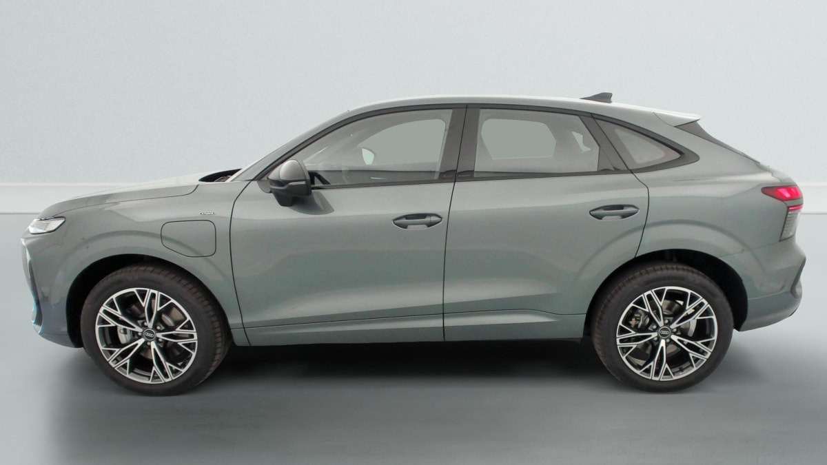 Audi Q3 SPORTBACK HYBRIDE - Image 4