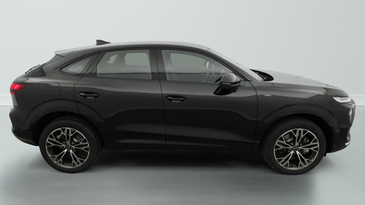 Audi Q3 SPORTBACK HYBRIDE - Image 8