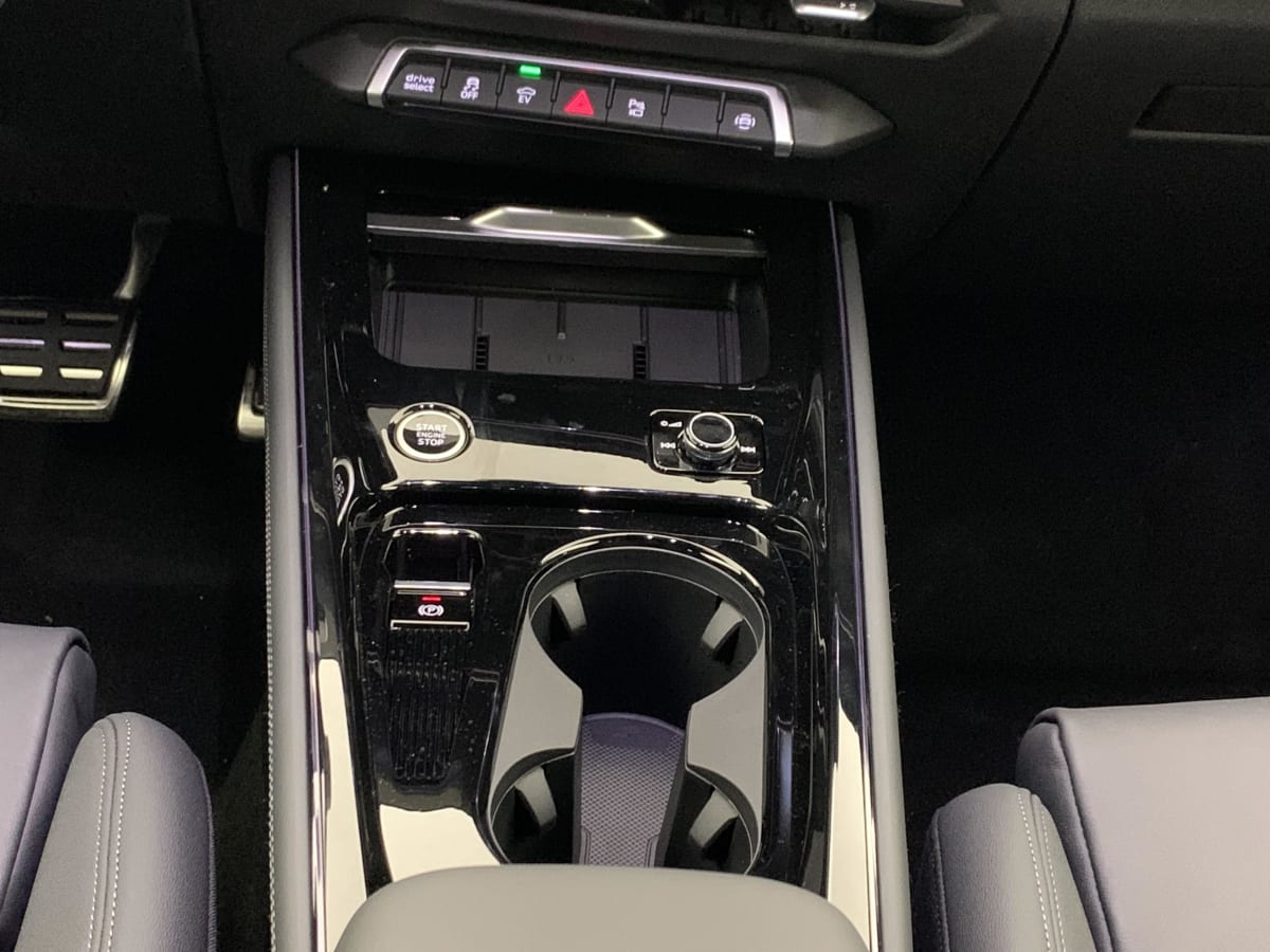 Audi Q3 SPORTBACK HYBRIDE - Image 42