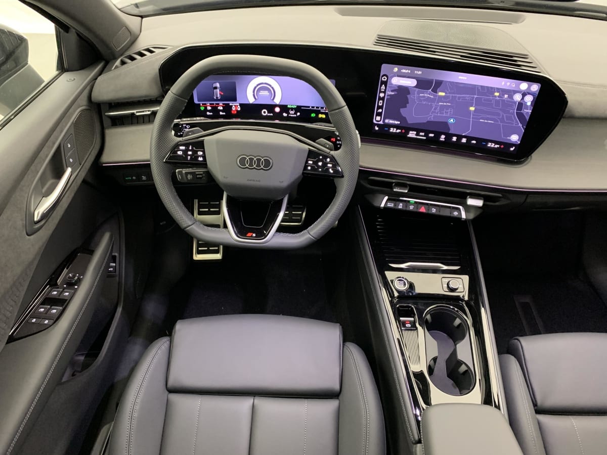 Audi Q3 SPORTBACK HYBRIDE - Image 13