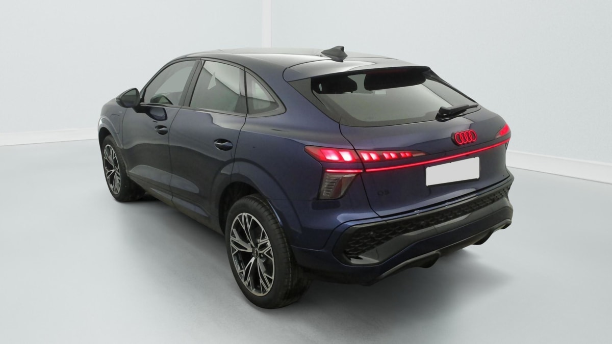 Audi Q3 SPORTBACK HYBRIDE - Image 32