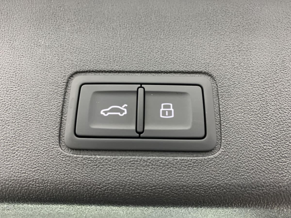 Audi Q3 SPORTBACK HYBRIDE - Image 16