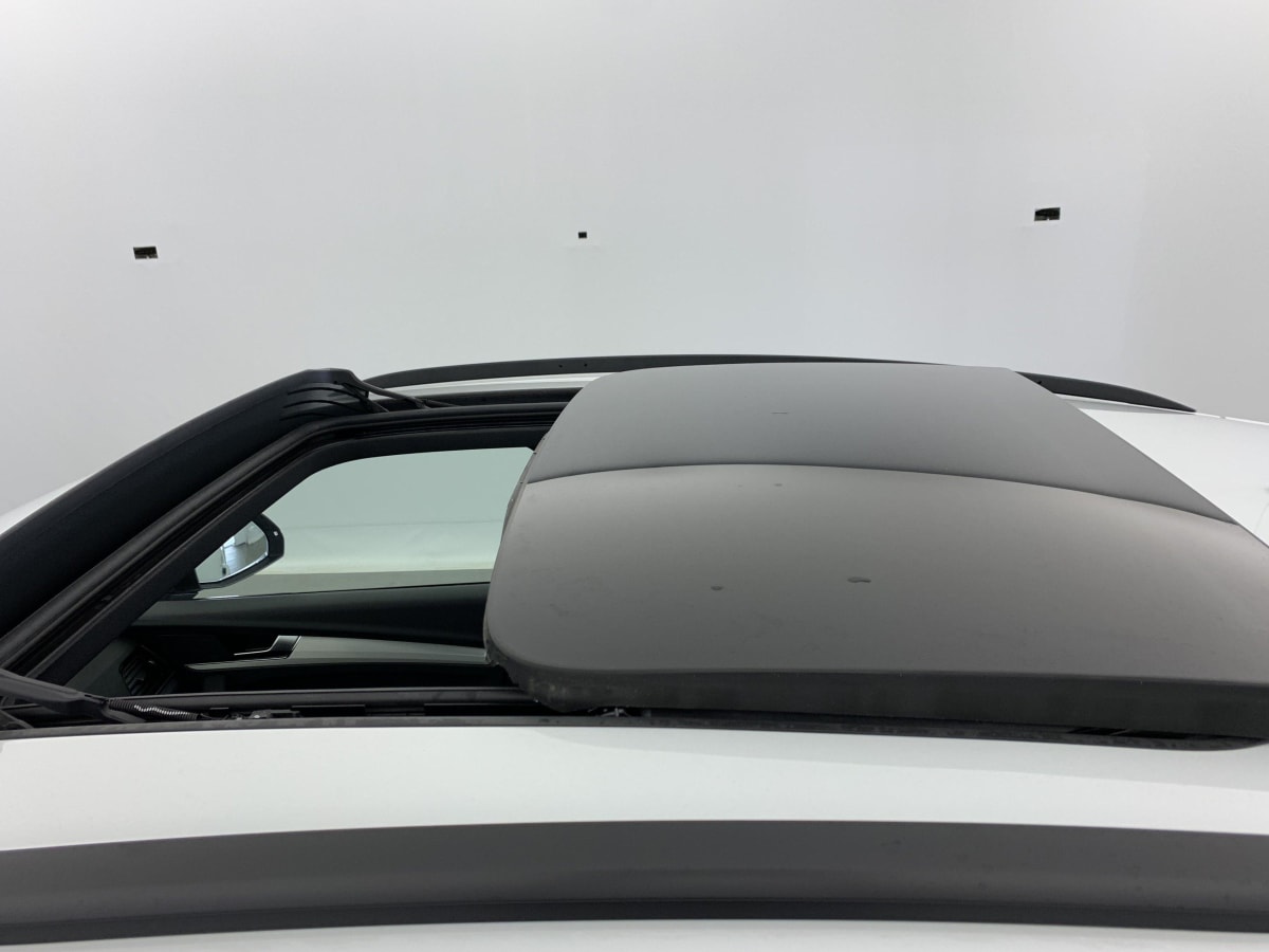 Audi Q5 Sportback - Image 34