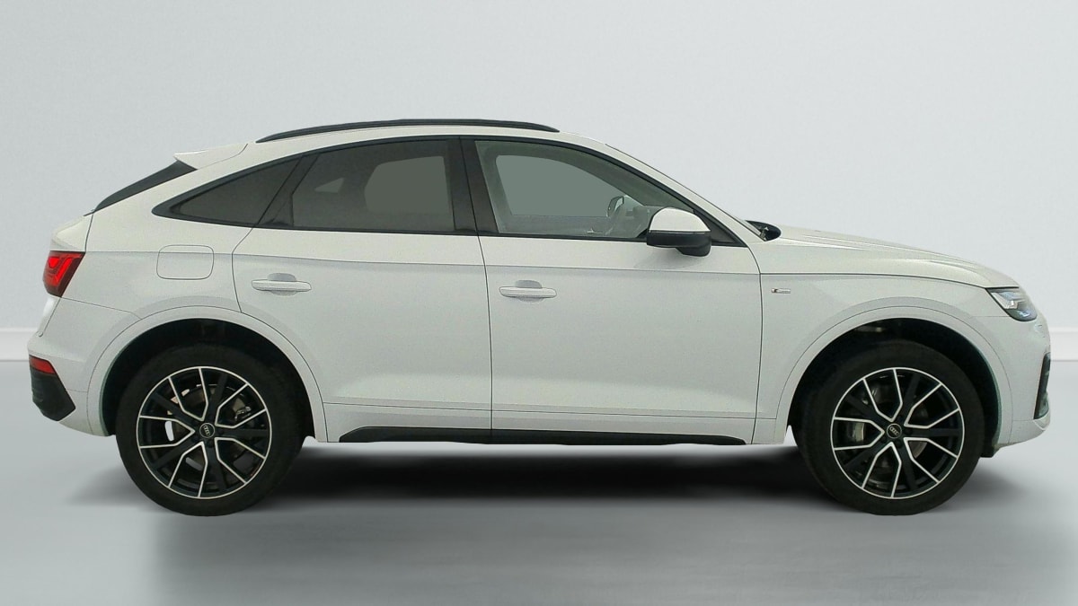 Audi Q5 Sportback - Image 14