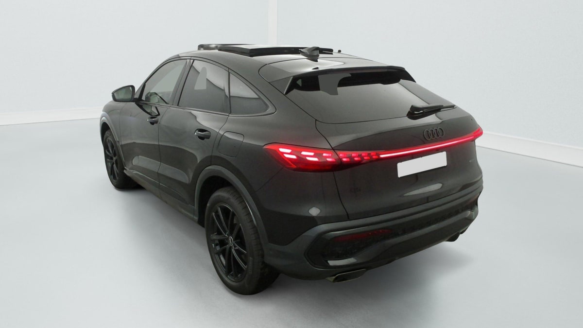 AUDI Q5 SPORTBACK E-HYBRID 299 CH S TRONIC 7 QUATTRO S LINE