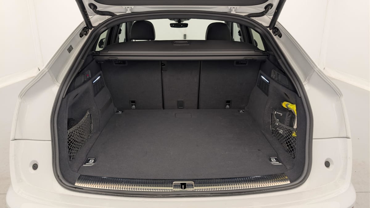 Audi Q5 Sportback - Image 17