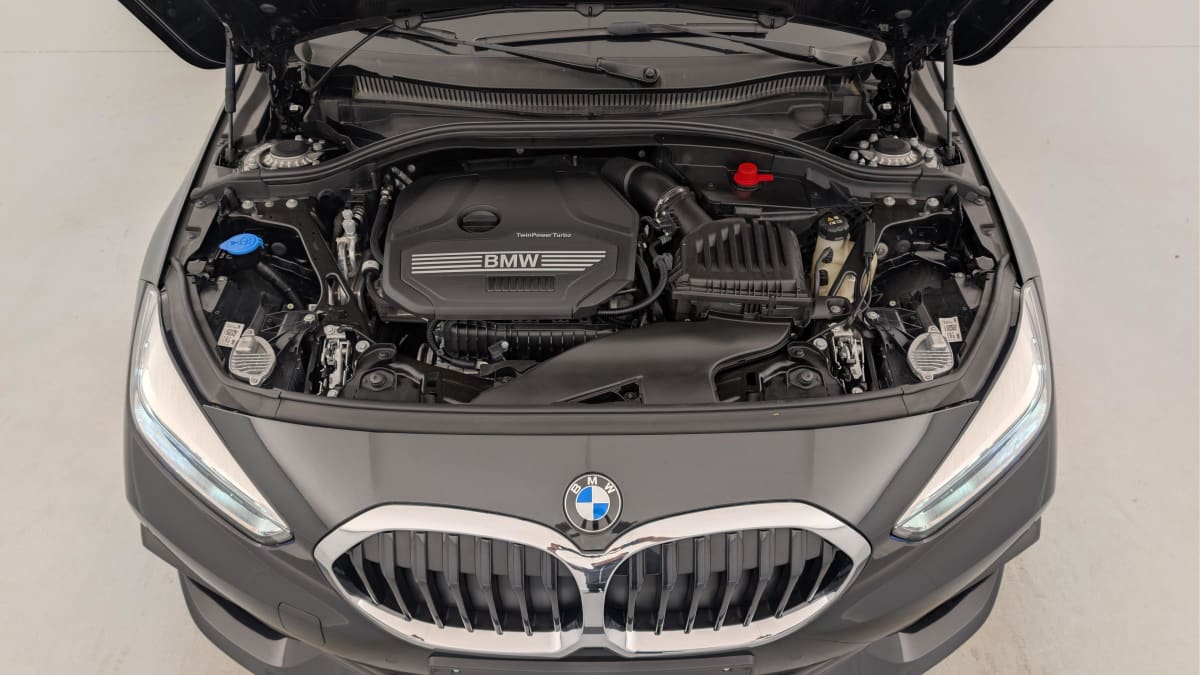 BMW Serie 1 F40 - Image 20