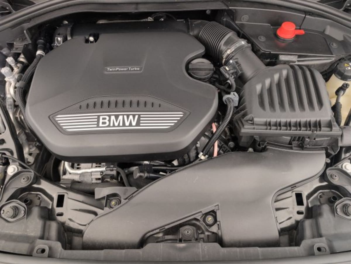 BMW Serie 1 F40 - Image 20