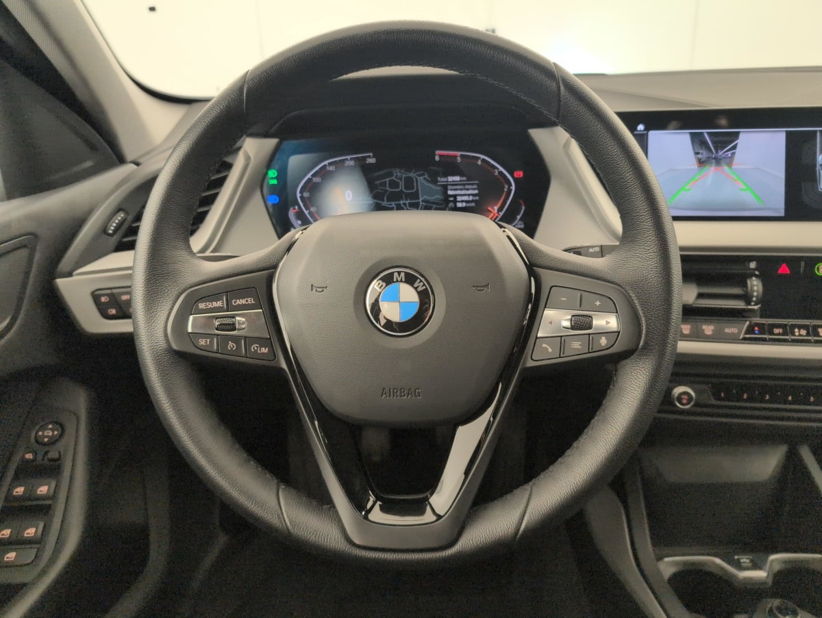 BMW Serie 1 F40 - Image 14
