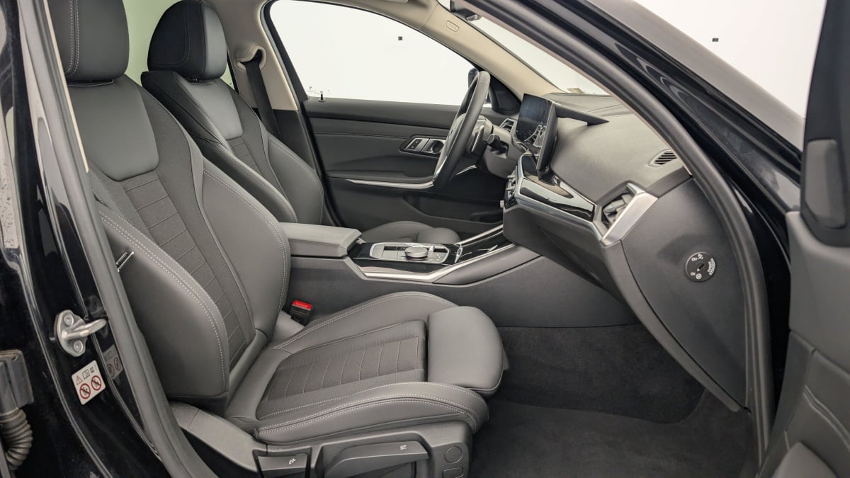 BMW SERIE 3 TOURING TOURING 318I 156 CH BVA8 BUSINESS DESIGN