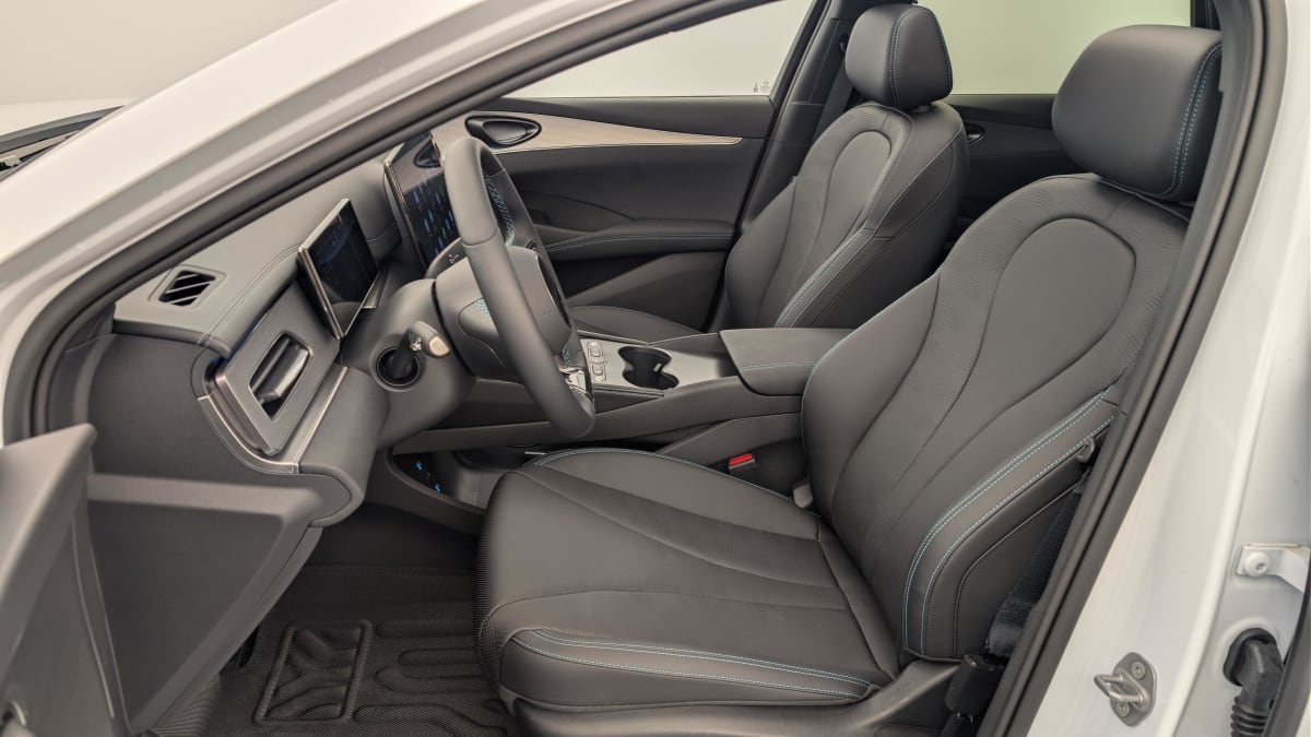 BYD SEAL 6 TOURING - Image 16