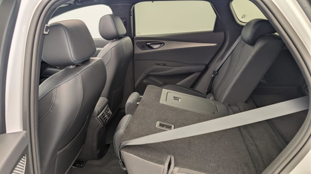 BYD SEAL 6 TOURING - Image 12