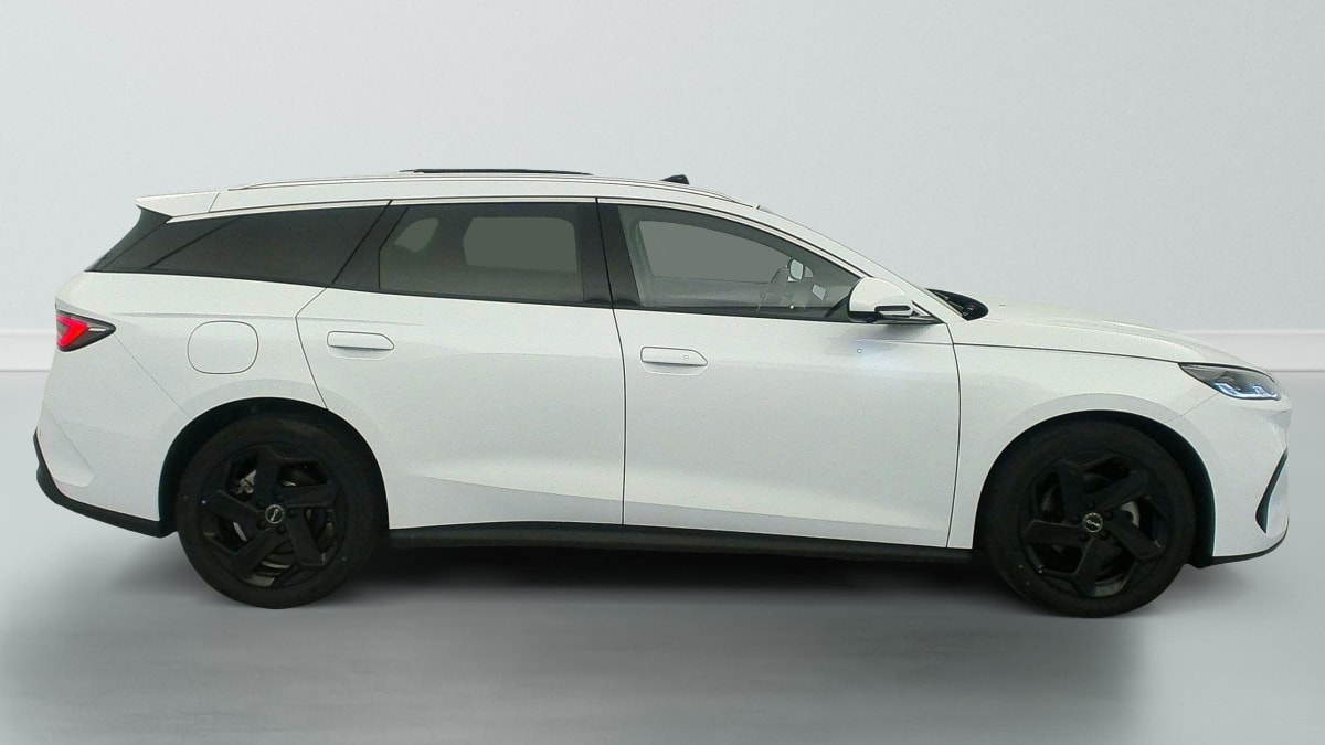 BYD SEAL 6 TOURING - Image 8
