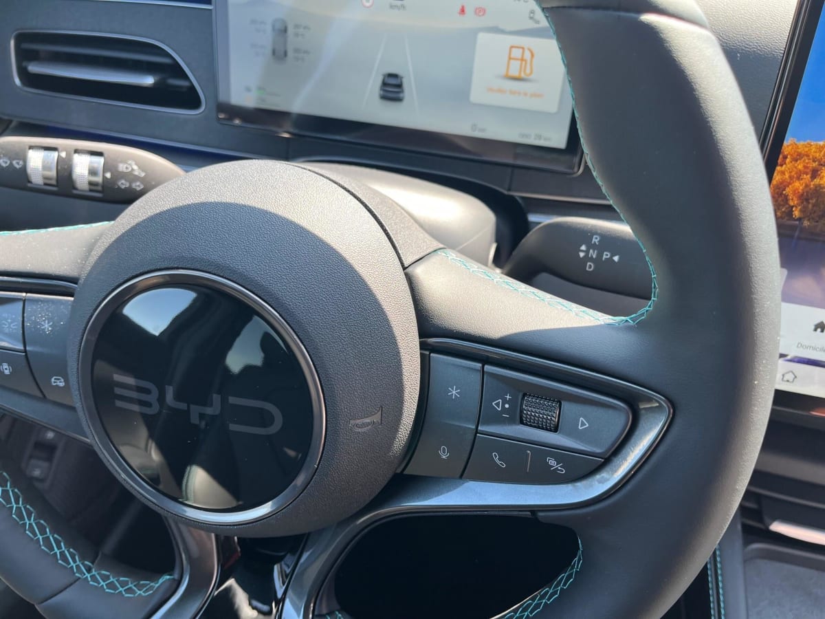 BYD SEAL 6 TOURING - Image 36