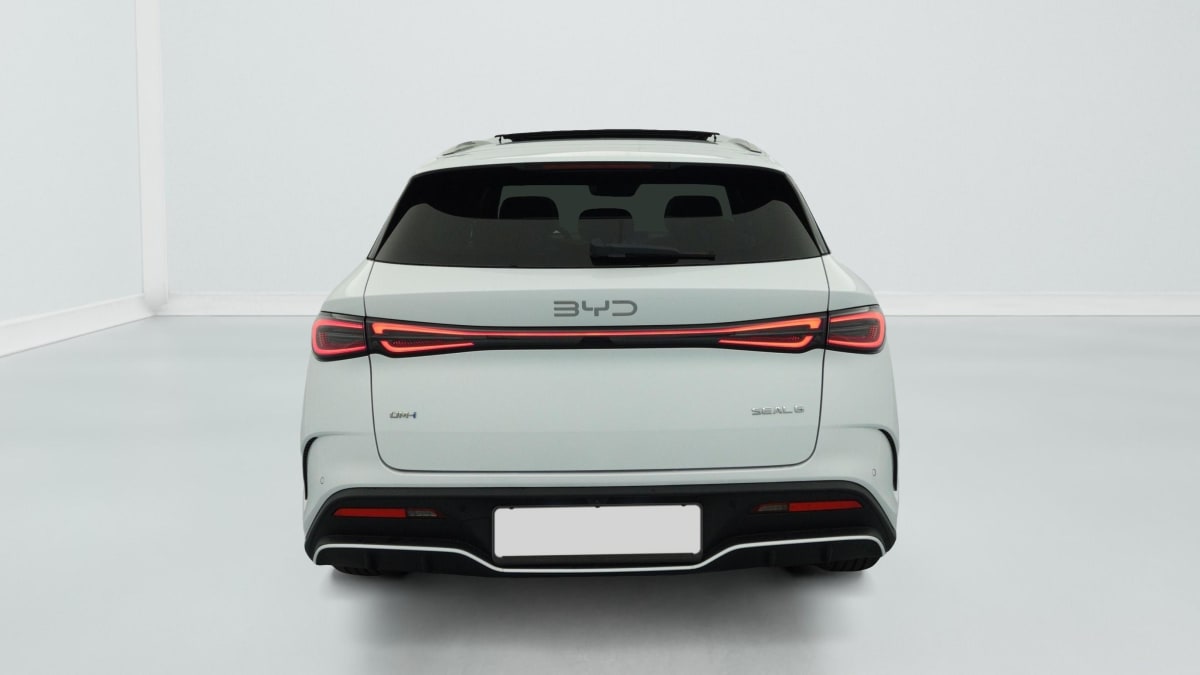 BYD SEAL 6 TOURING - Image 6