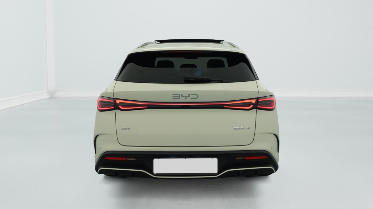 BYD SEAL 6 TOURING - Image 6