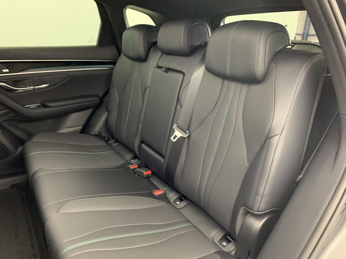 BYD SEAL U - Image 45